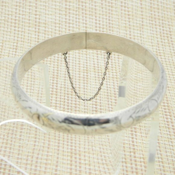 Vintage Jewelry - FMC .925 Sterling Silver Etched Flower Bracelet